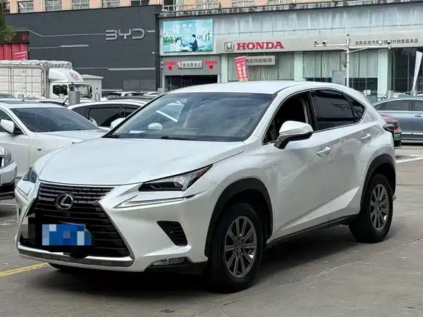 Lexus NX 2018