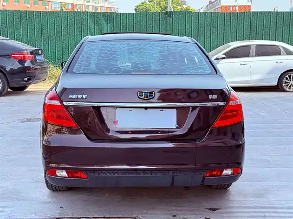 Geely Emgrand 2018