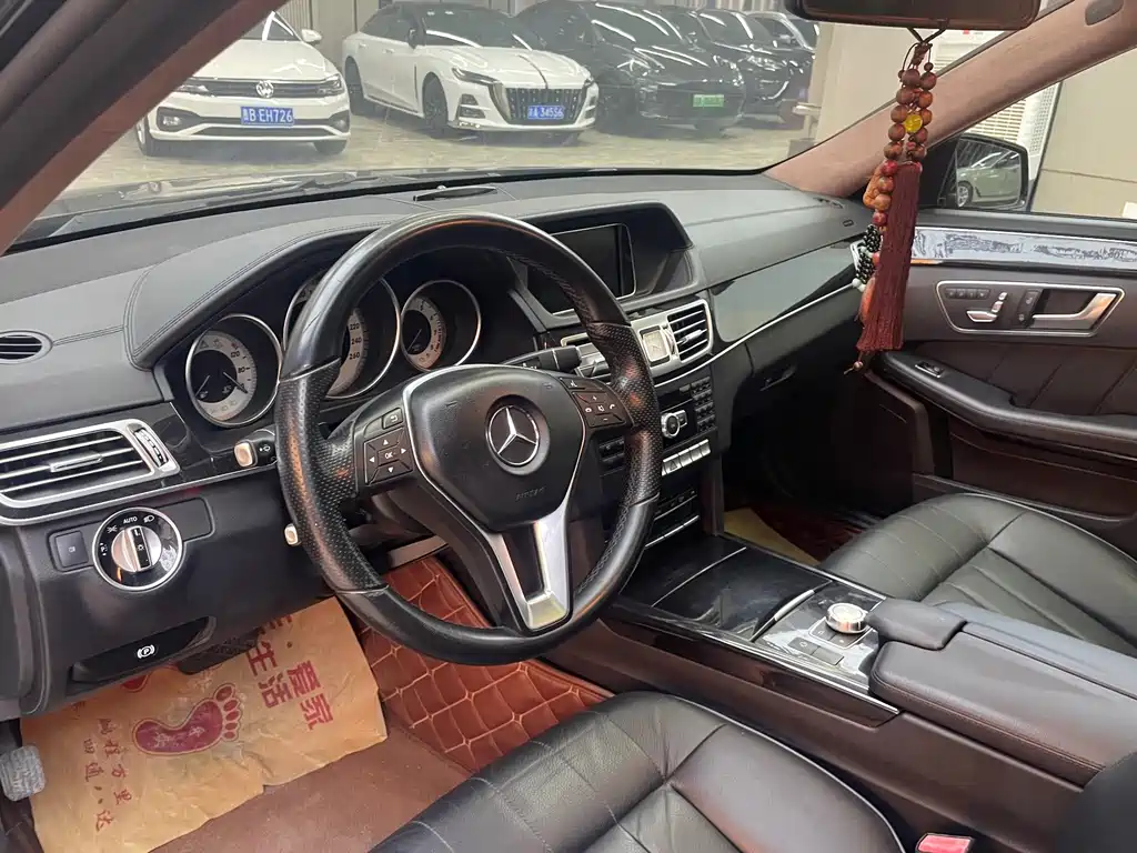 Mercedes-Benz E-Class 2014 — фото 11