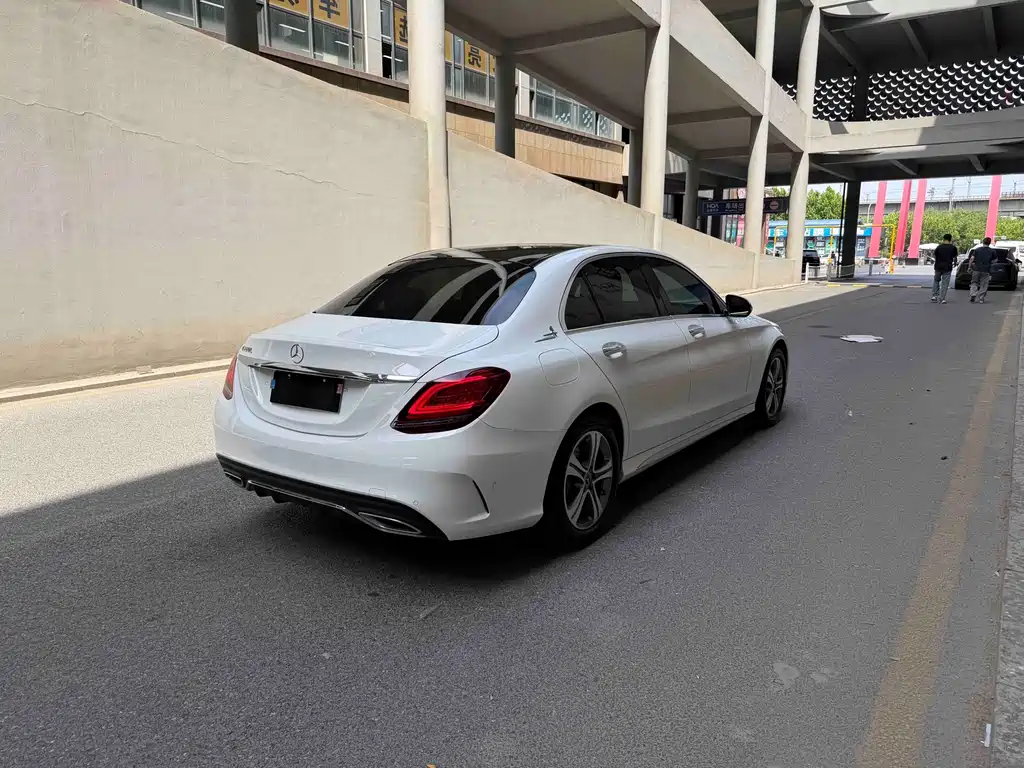 Mercedes-Benz C-Class 2020
