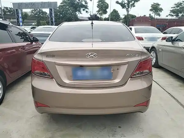 Hyundai Accent 2014