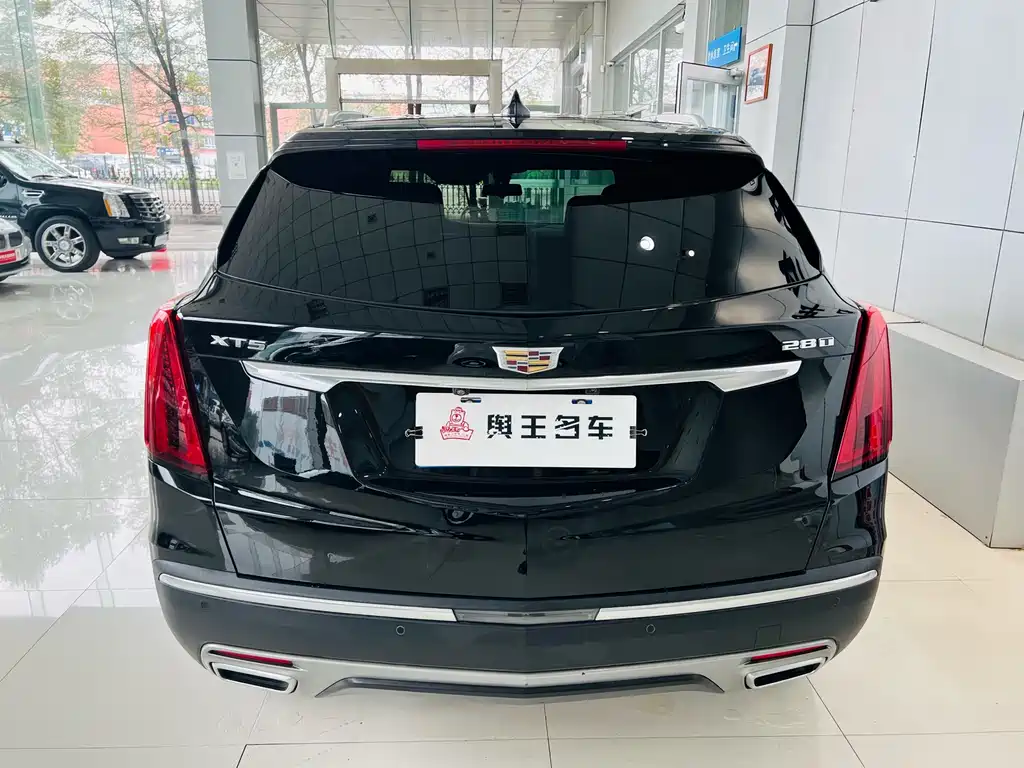 Cadillac XT5 2019 — фото 6
