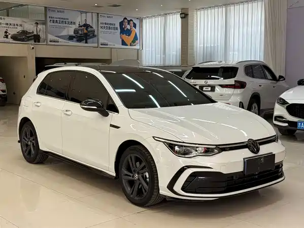 Volkswagen Golf 2023
