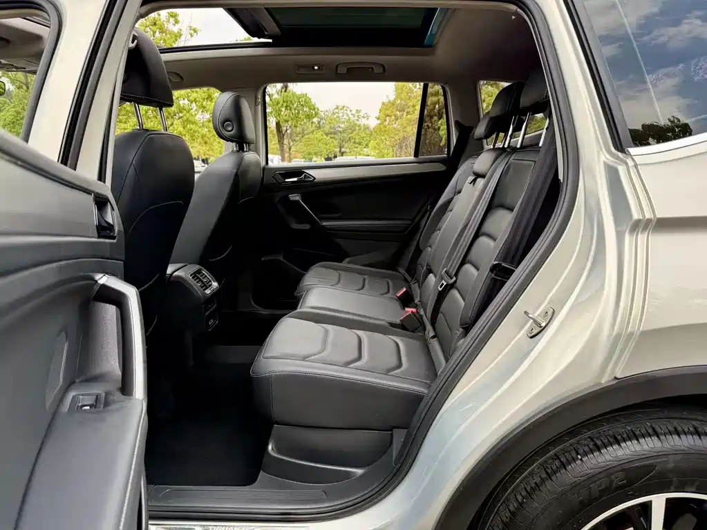 Volkswagen Tiguan L 2018 — фото 6