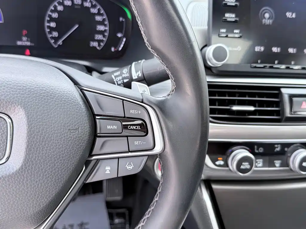 Honda Accord 2019 — фото 15
