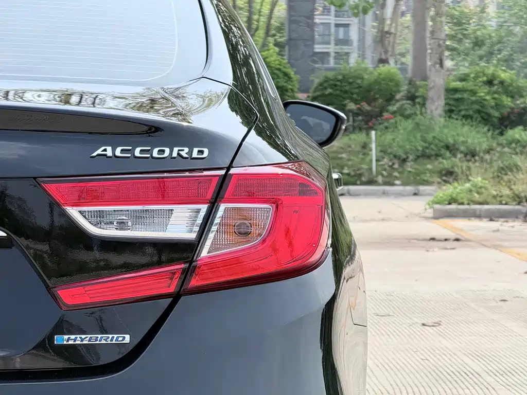 Honda Accord 2019 — фото 26