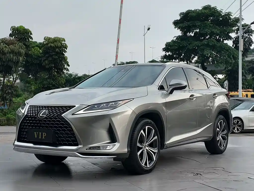 Lexus RX 2021