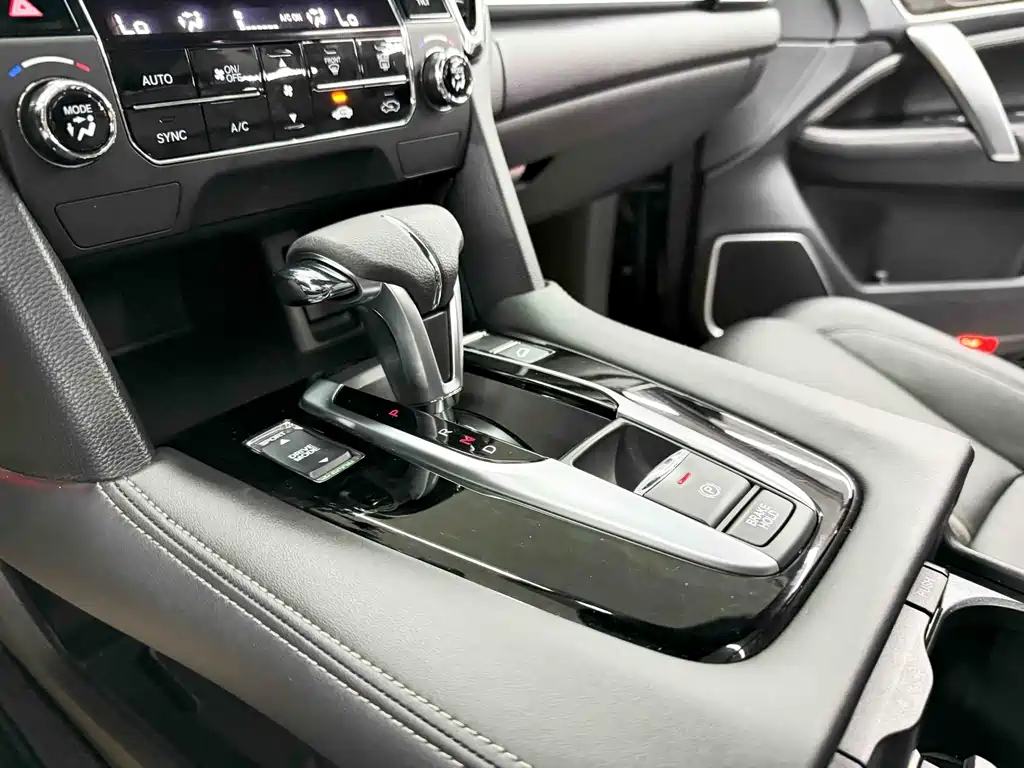 Honda UR-V 2021 — фото 12