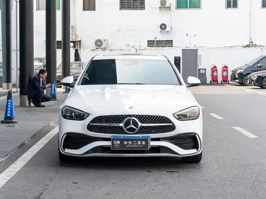 Mercedes-Benz C-Class 2022
