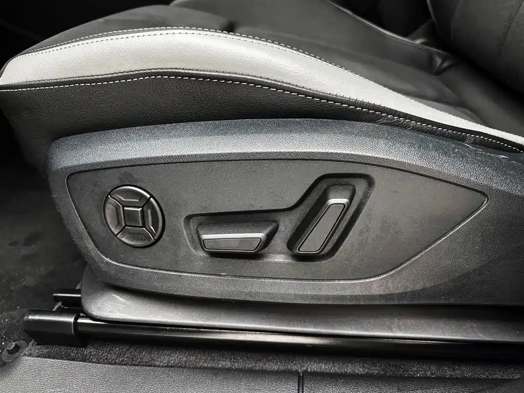 Audi Q3 2022 — фото 17
