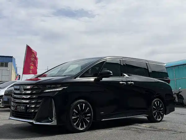 Toyota Vellfire 2023