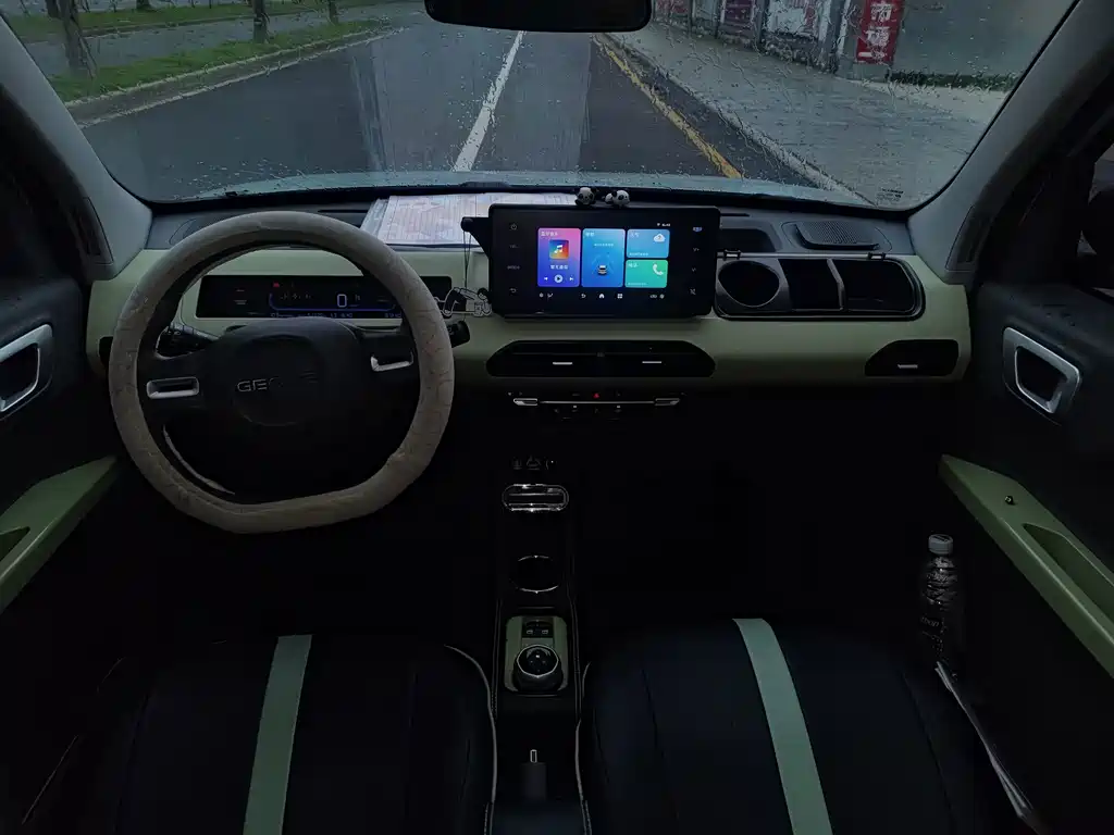 Geely Galaxy Panda 2025 — фото 15