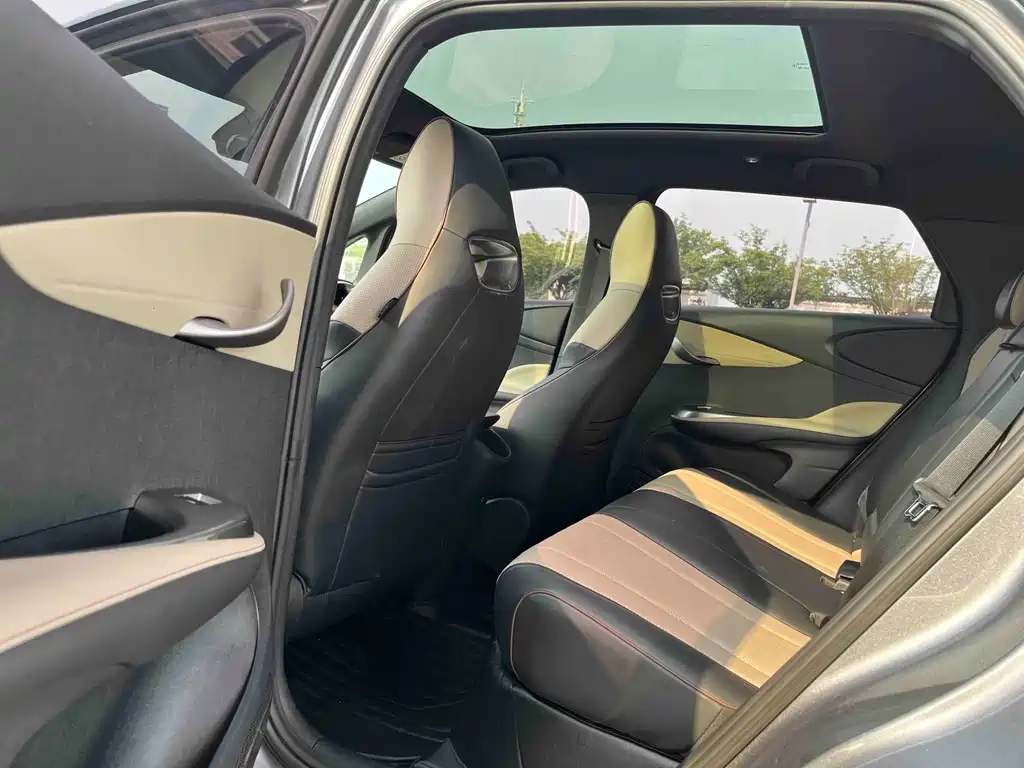 BYD Dolphin 2023 — фото 5
