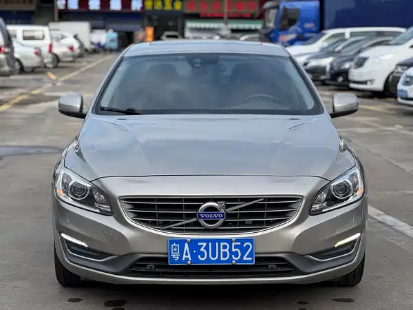 Volvo S60 2015