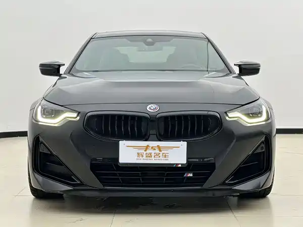BMW M240i 2022