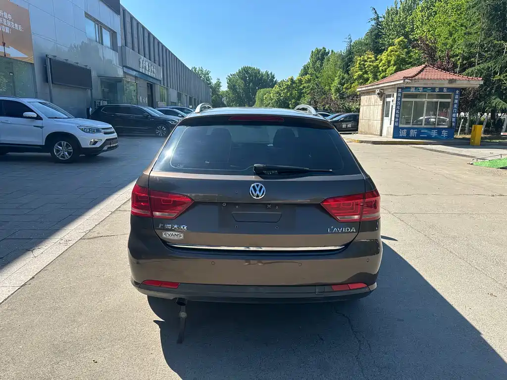 Volkswagen Gran Lavida 2014