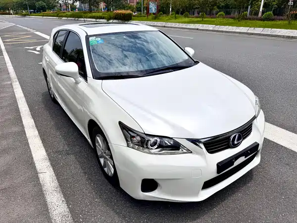 Lexus CT 2013