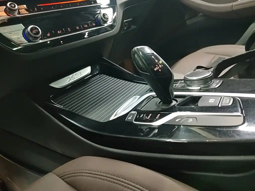 BMW X3 2019 — фото 14