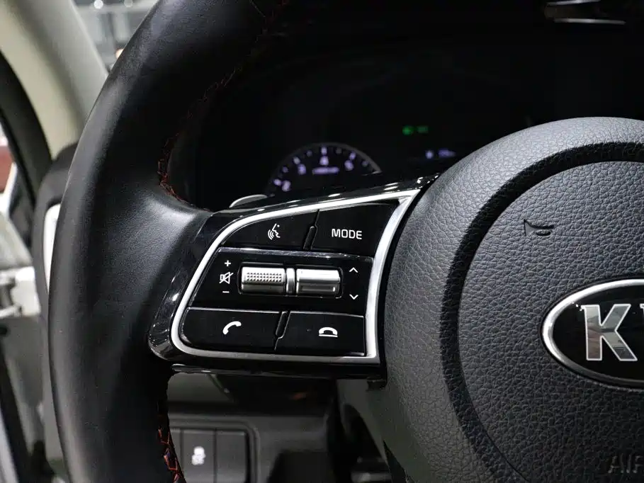 Kia KX3 2022 — фото 16