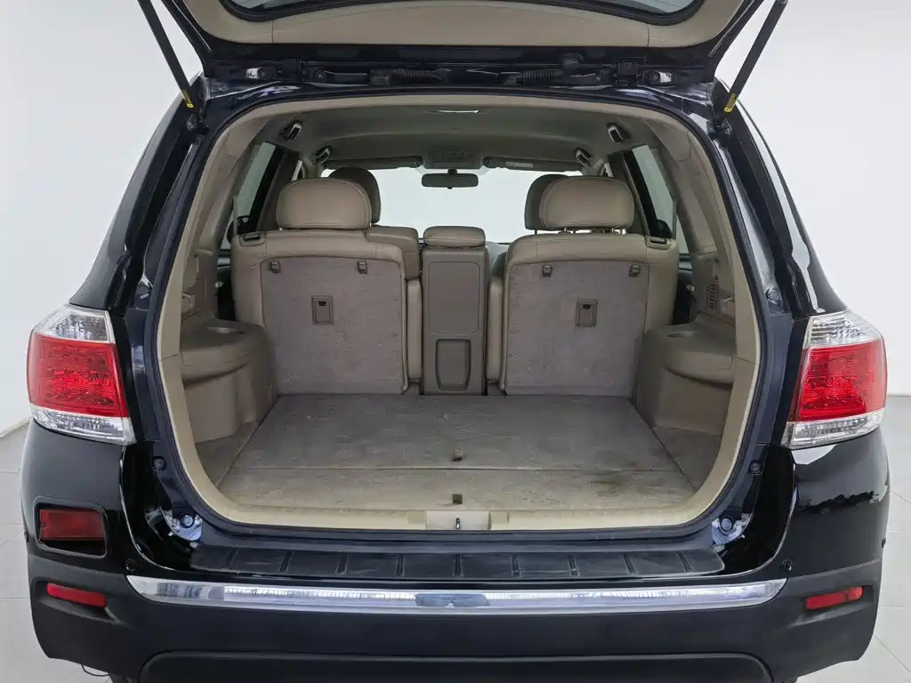 Toyota Highlander 2012 — фото 16