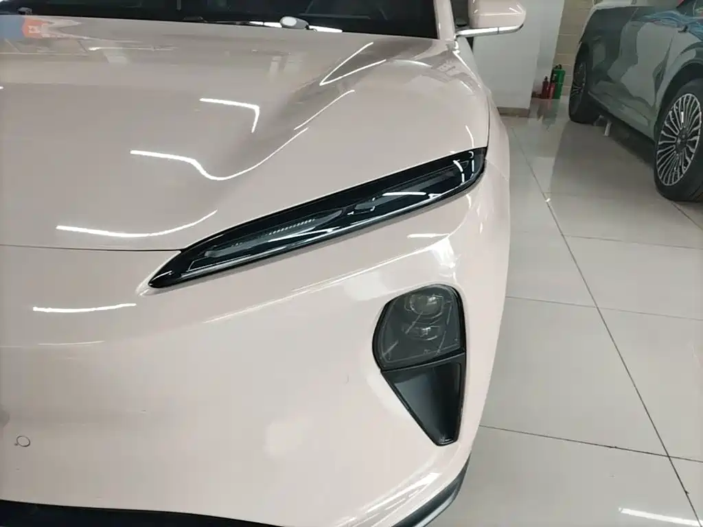 NIO ET5 2024