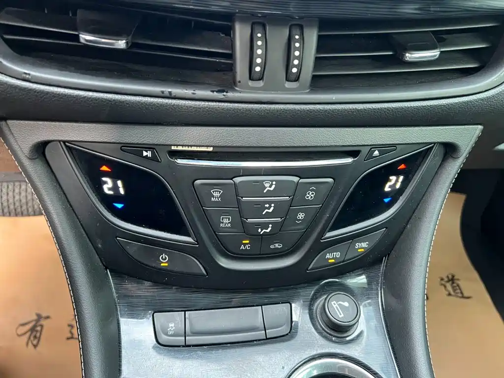 Buick Envision Plus 2016 — фото 12