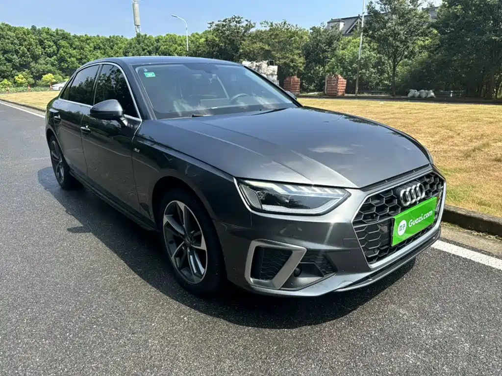 Audi A4L 2020