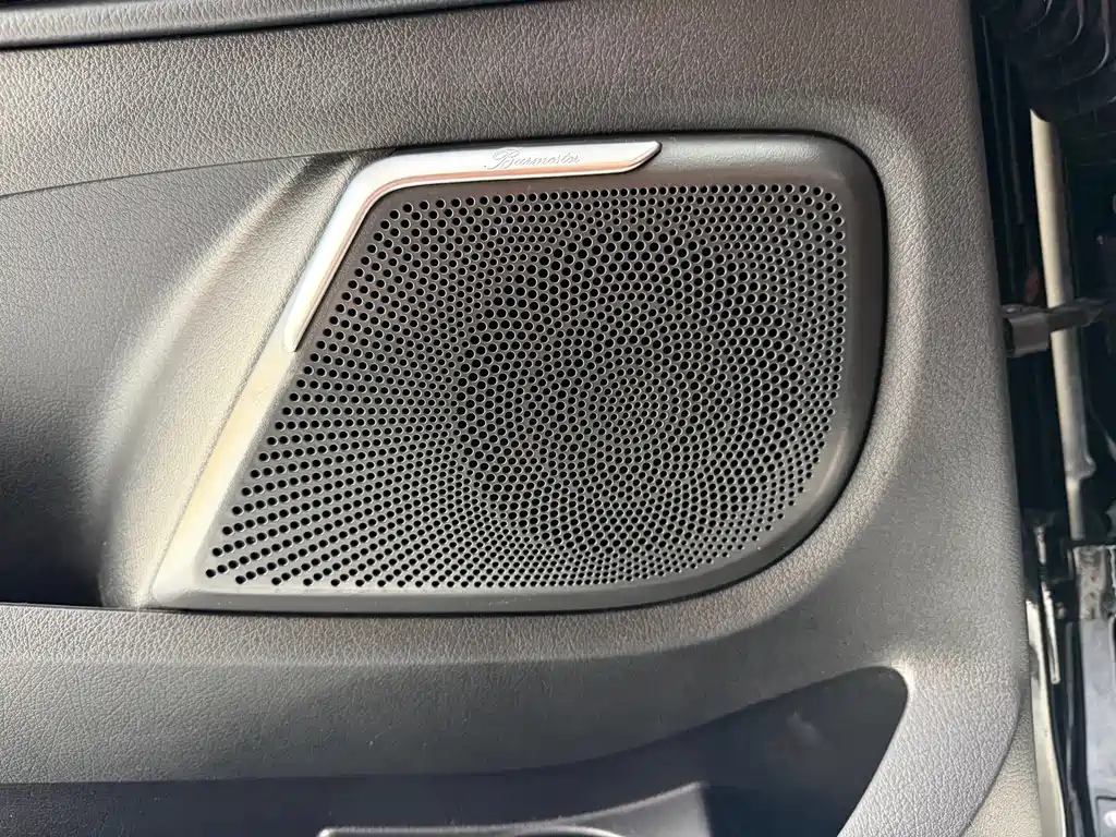 Mercedes-Benz V-Class 2023 — фото 14