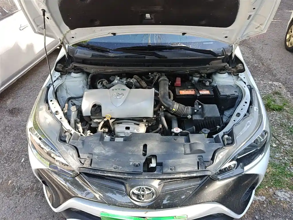 Toyota Yaris L 2019 — фото 20