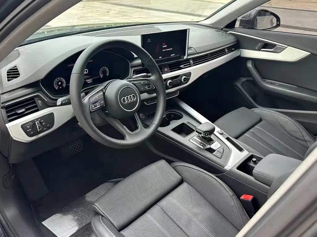Audi A4L 2021