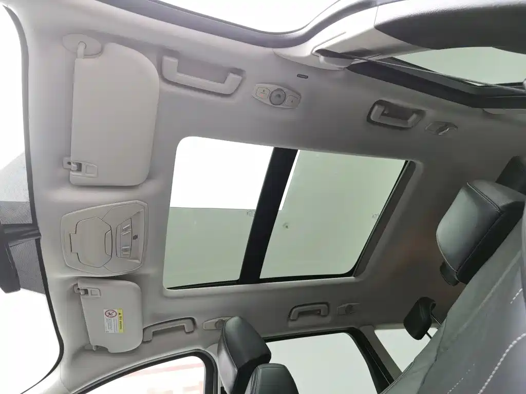 Ford Kuga 2015 — фото 14
