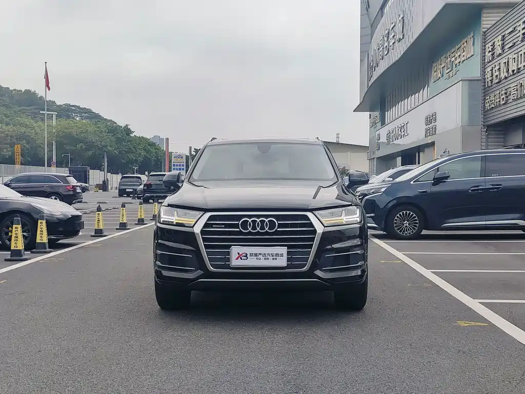 Audi Q7 2019 — фото 2