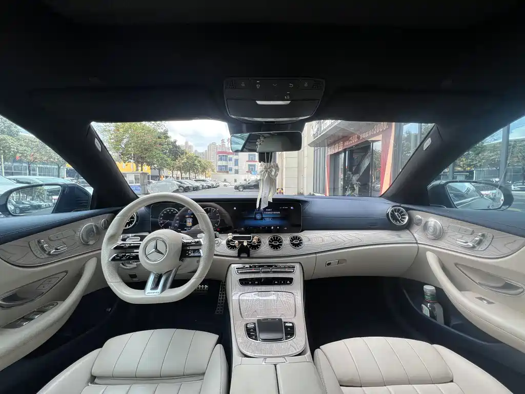 Mercedes-Benz E-Class 2021 — фото 12