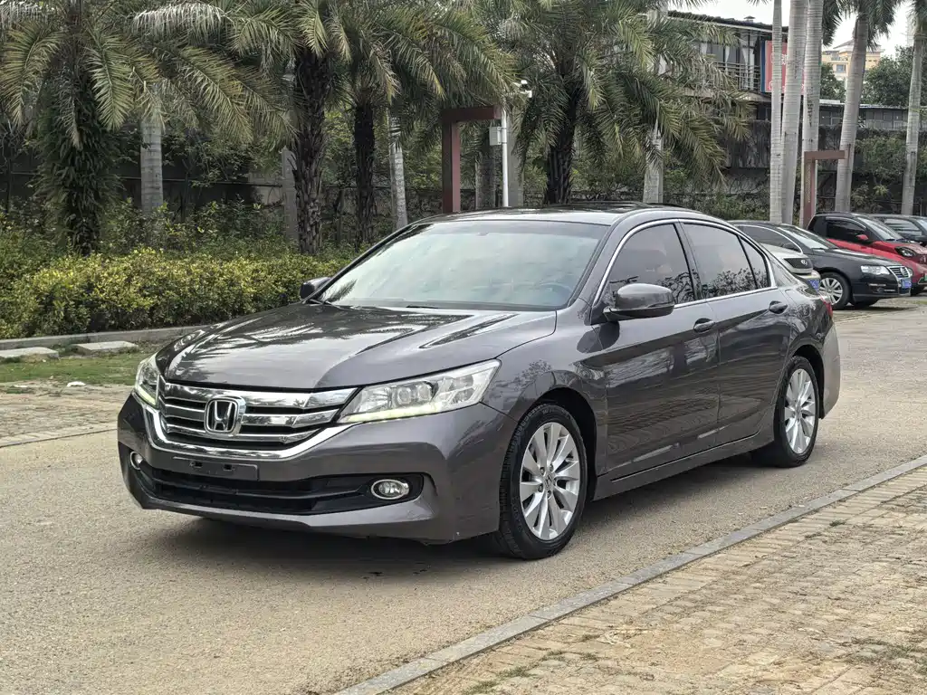 Honda Accord 2014 — фото 1