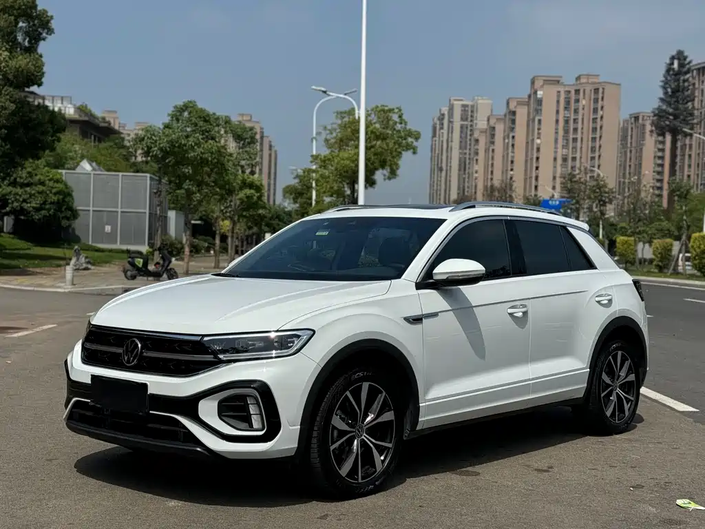 Volkswagen T-Roc 2025 — фото 1