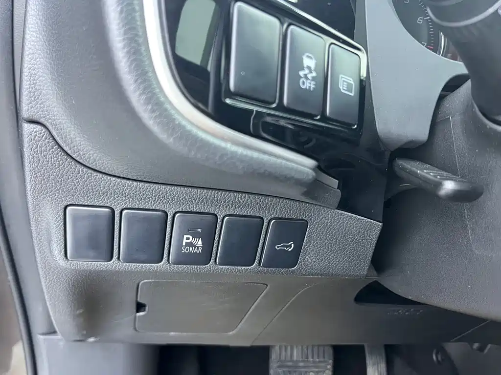 Mitsubishi Outlander 2017 — фото 14