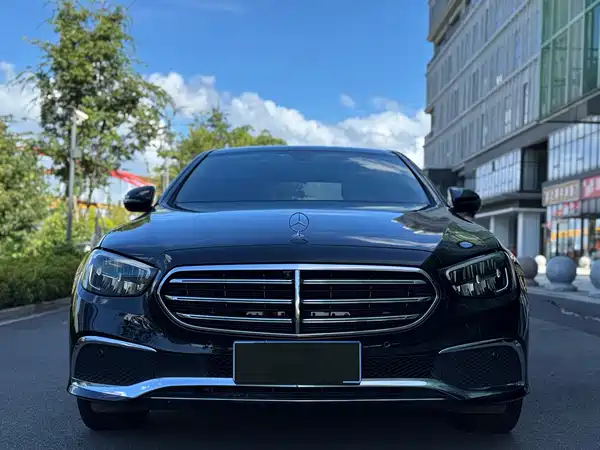 Mercedes-Benz E-Class 2021