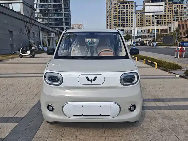 Wuling Hongguang MINIEV 2025