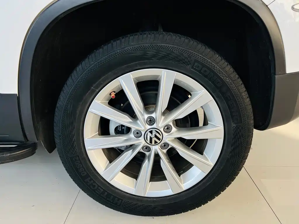 Volkswagen Tiguan 2019 — фото 17