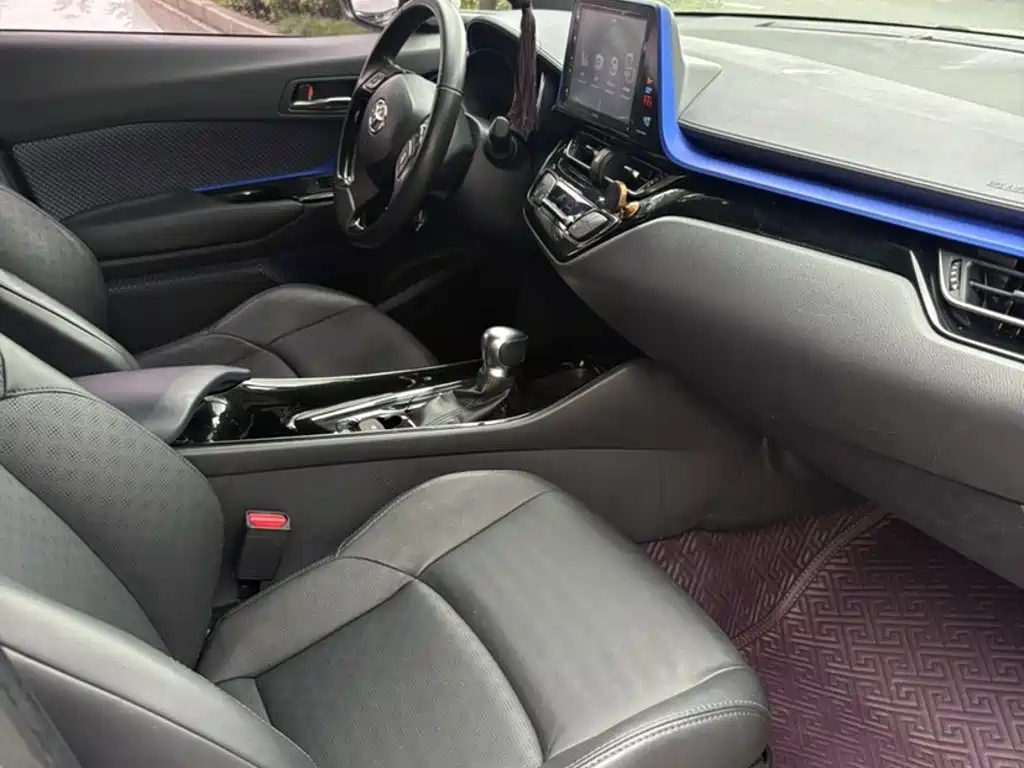 Toyota IZOA 2018 — фото 11