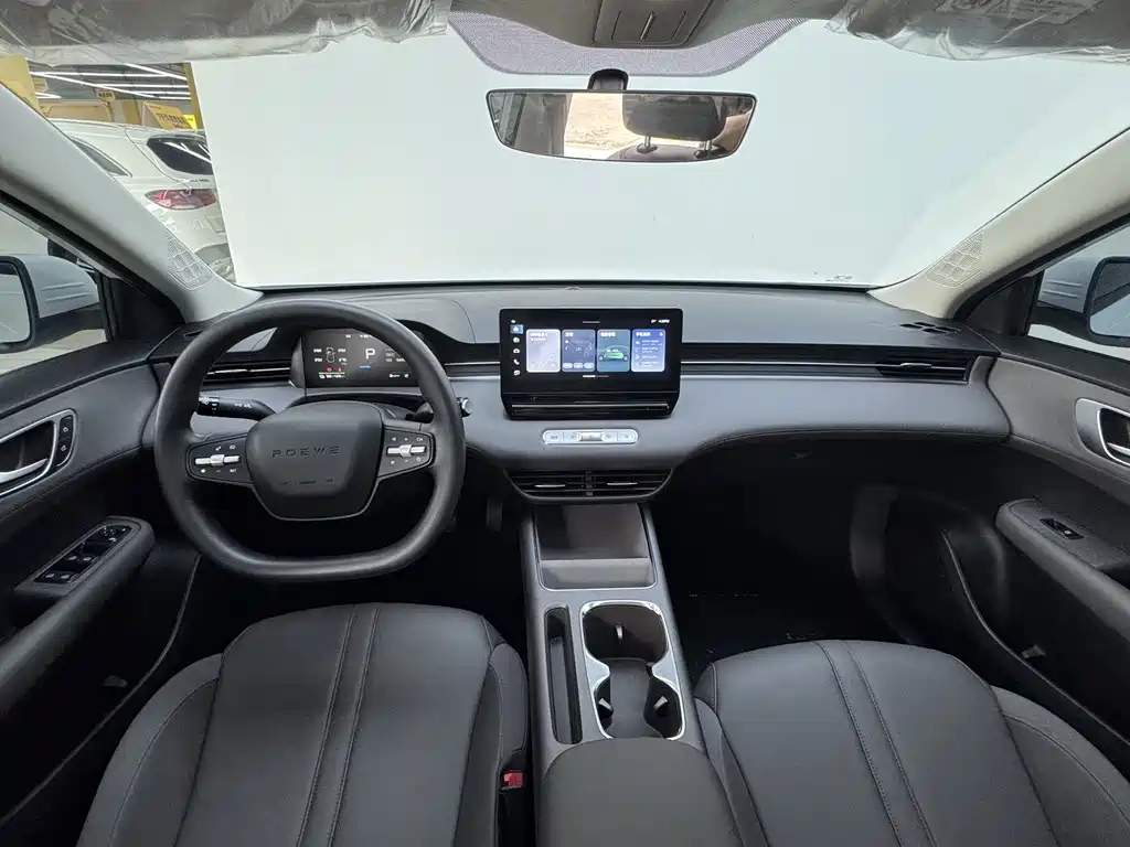 Roewe D6 2025