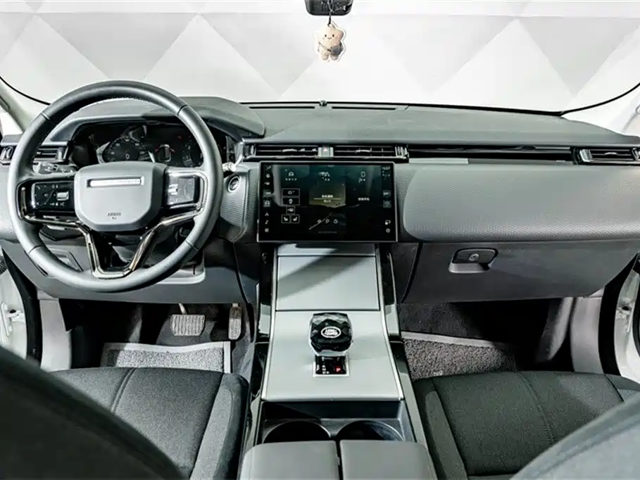 Land Rover Range Rover Velar 2024 — фото 13