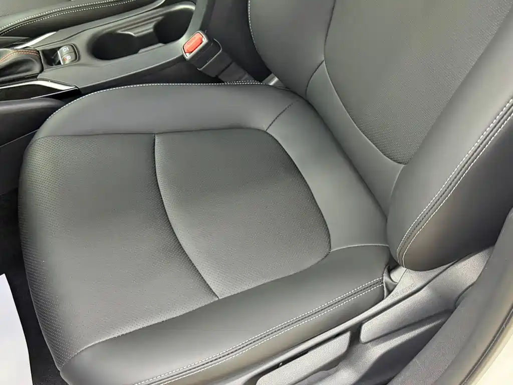 Toyota Corolla 2023 — фото 11