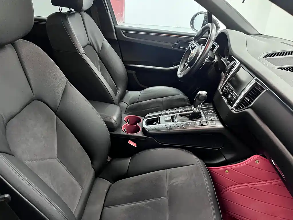 Porsche Macan 2015 — фото 15