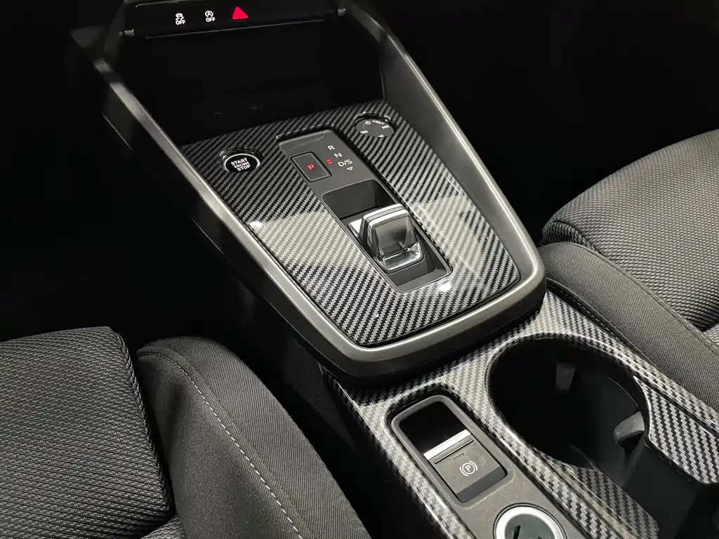 Audi A3 2022 — фото 10