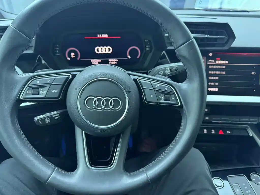 Audi A3 2022 — фото 9