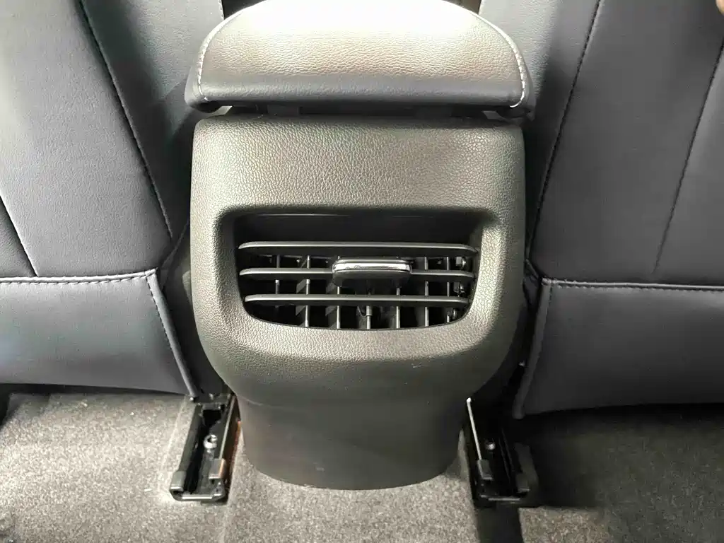 Chevrolet Monza 2023 — фото 11