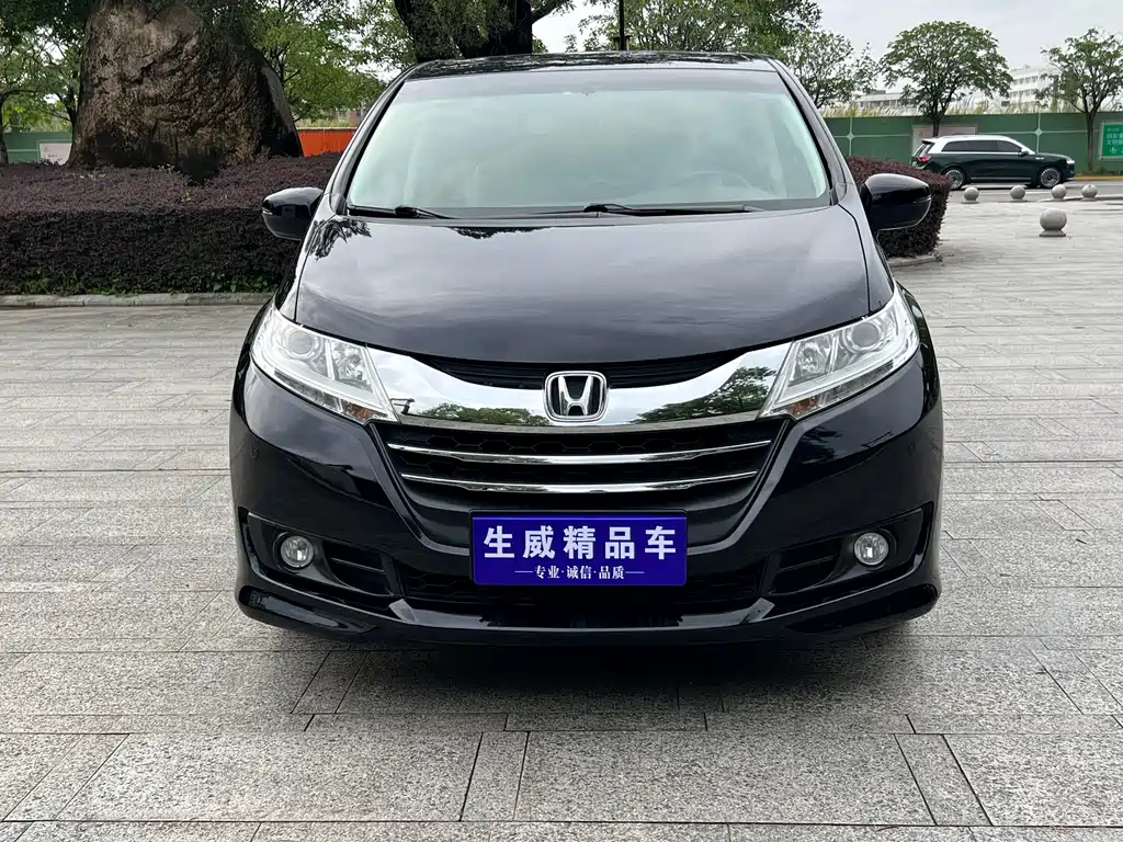 Honda Odyssey 2016 — фото 2