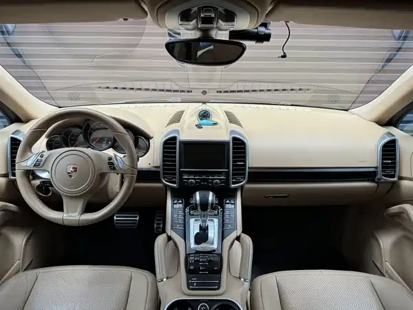Porsche Cayenne 2014