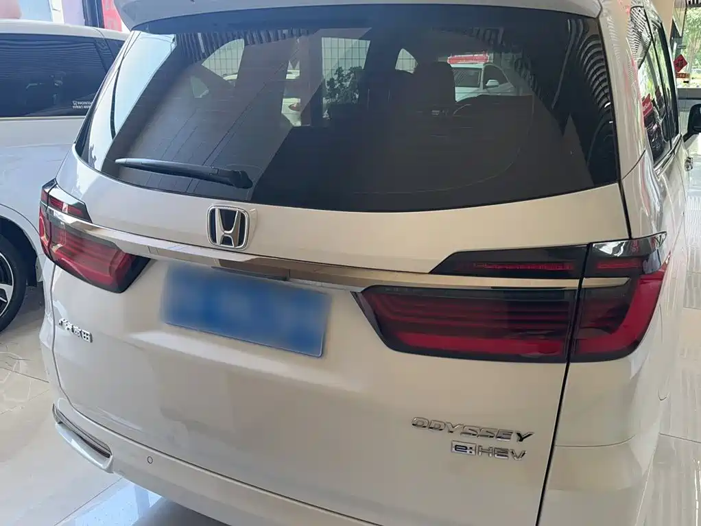 Honda Odyssey 2022 — фото 11